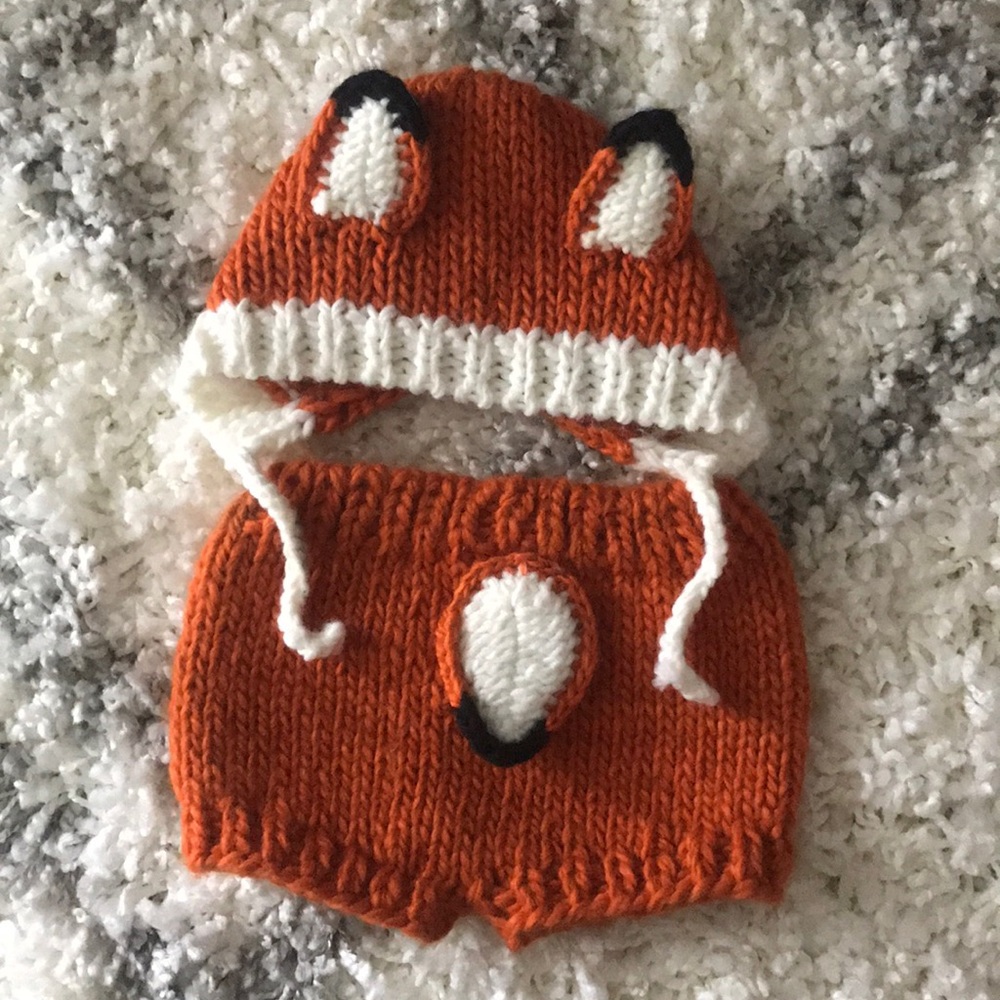 NWOT So❤️Dorable Hat and Diaper Cover set